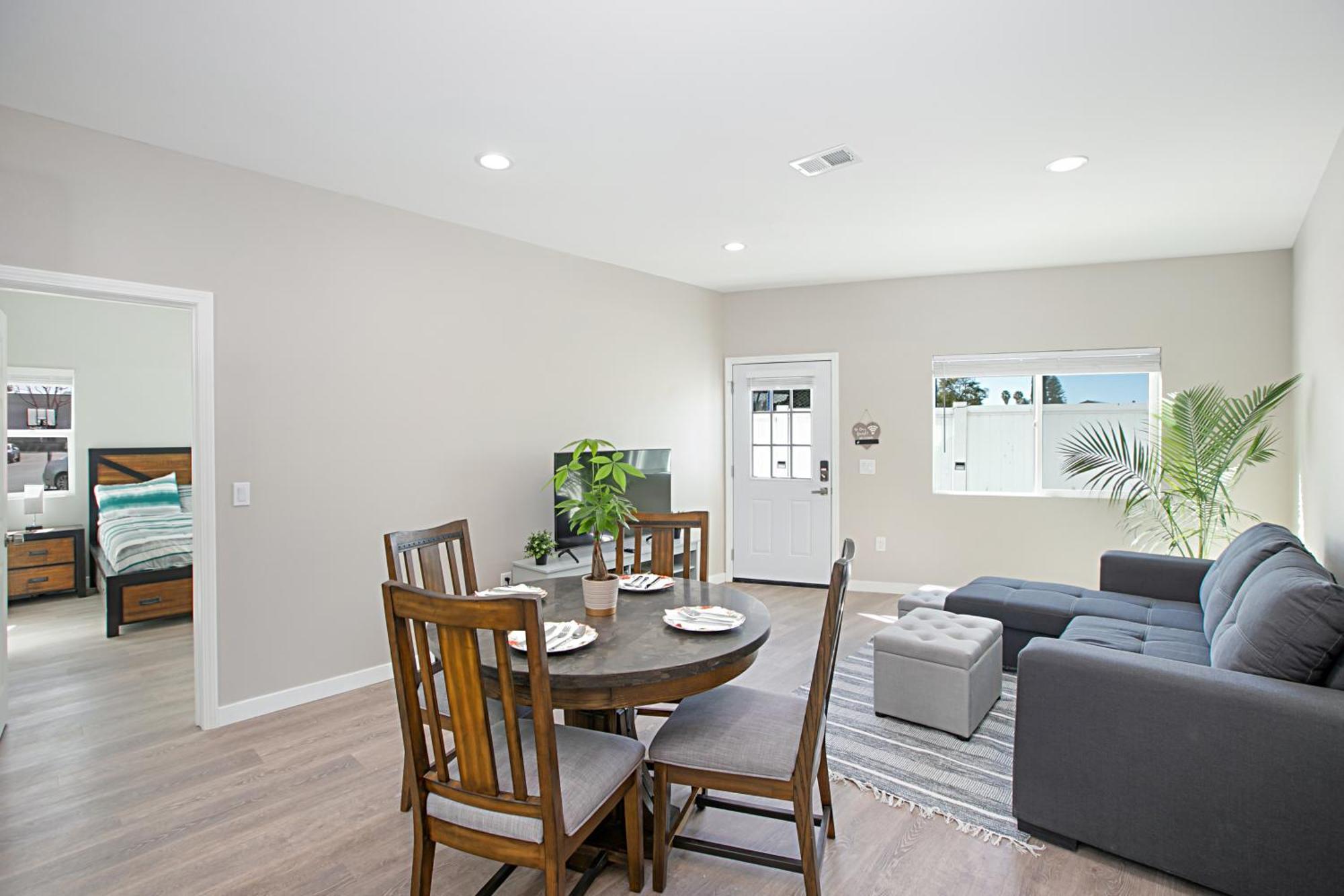 Family Friendly Newly Built San Diego Home! Exterior photo